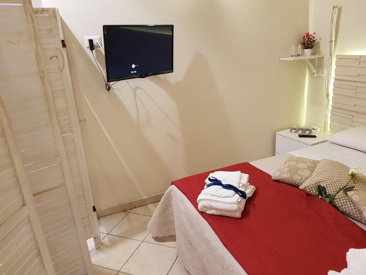 Philos - Appartements & Rooms Таранто Экстерьер фото