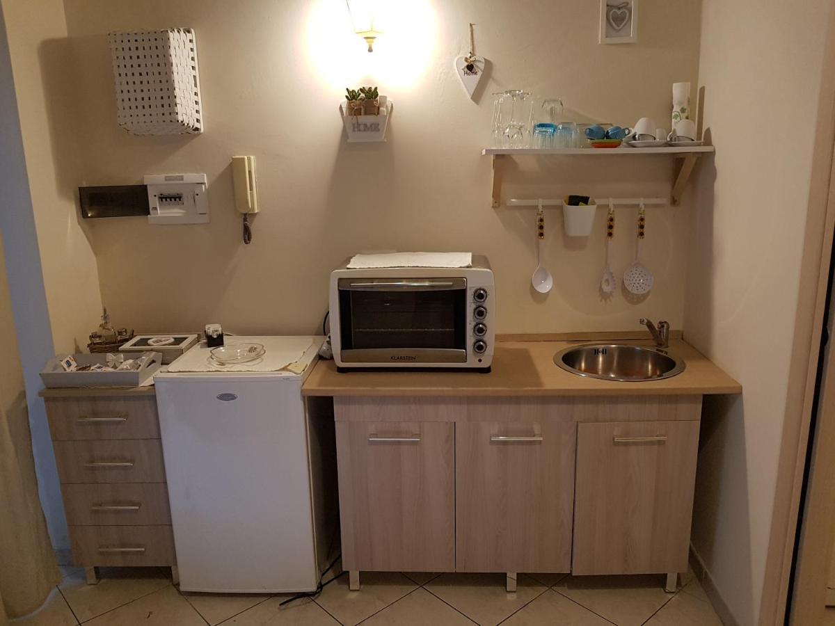 Philos - Appartements & Rooms Таранто Экстерьер фото
