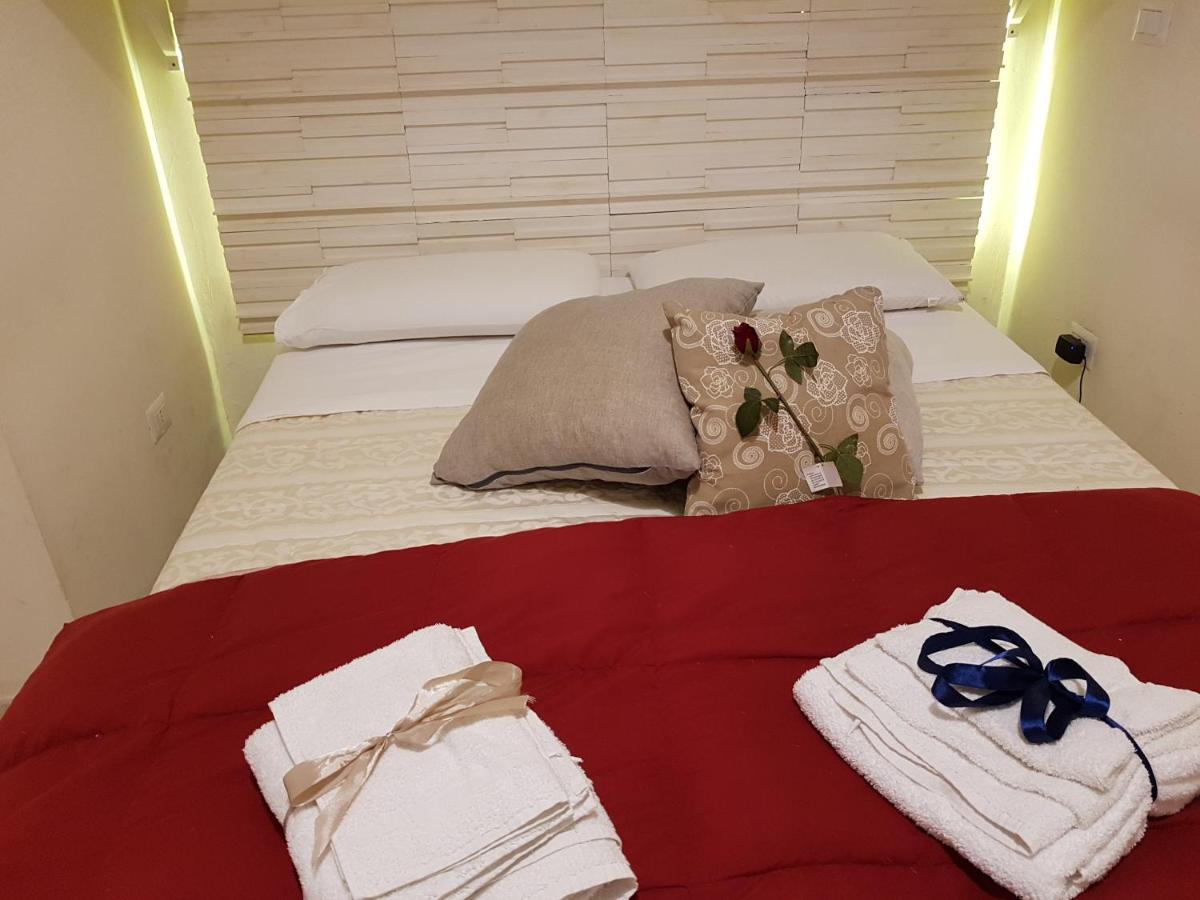 Philos - Appartements & Rooms Таранто Экстерьер фото