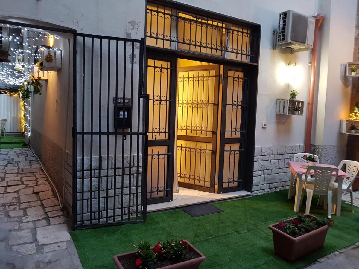 Philos - Appartements & Rooms Таранто Экстерьер фото